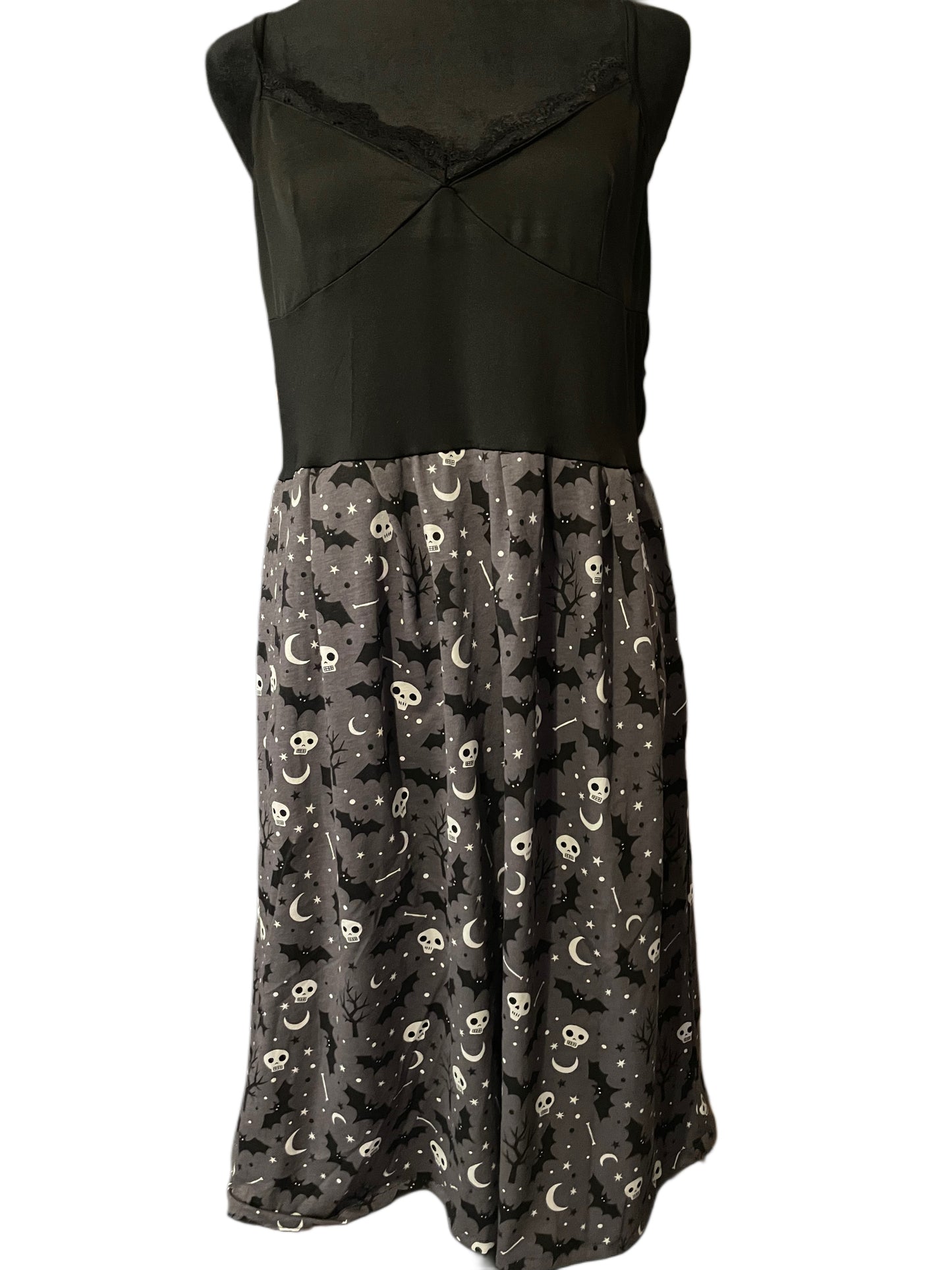 Skull & Bat Dress X-Large