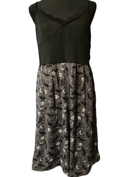 Skull & Bat Dress X-Large